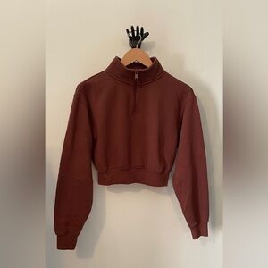 🔴SOLD~NWOT Brown crop sweat shirt. Zip neck, long sleeve. Ardene